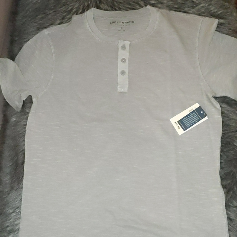 Men's shirt